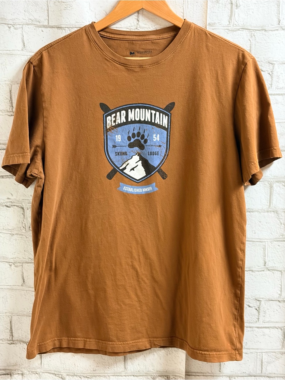 Windriver Bear Mountain Short-Sleeve Crewneck T-Shirt in Rust Brown